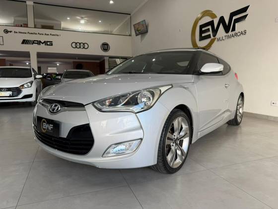 HYUNDAI VELOSTER 1.6 16V GASOLINA 3P AUTOMÁTICO HYUNDAI VELOSTER 1.6 16V GASOLINA 3P AUTOMÁTICO